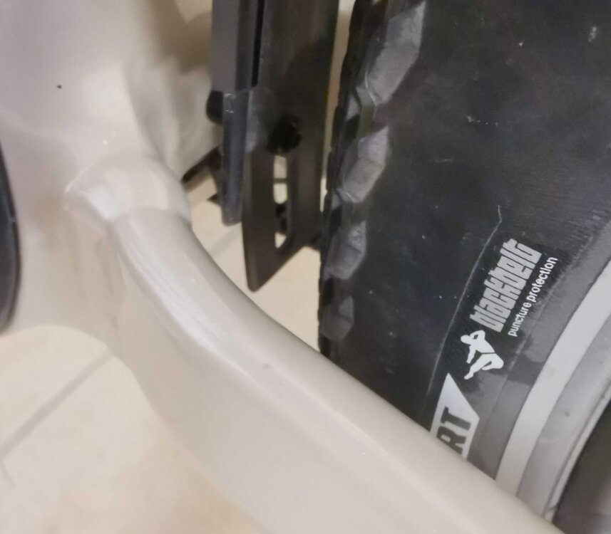 Untere Befestigung.jpg